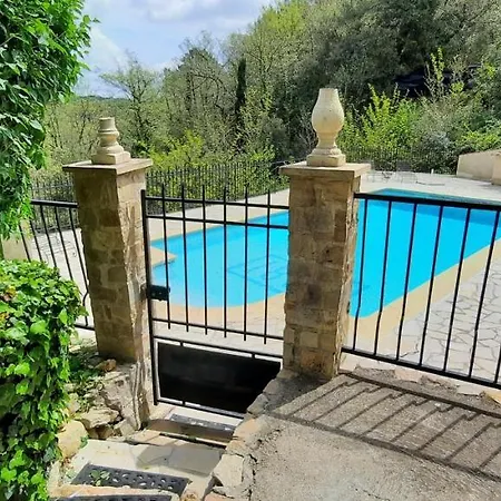 Old Trainhouse With Big Pool